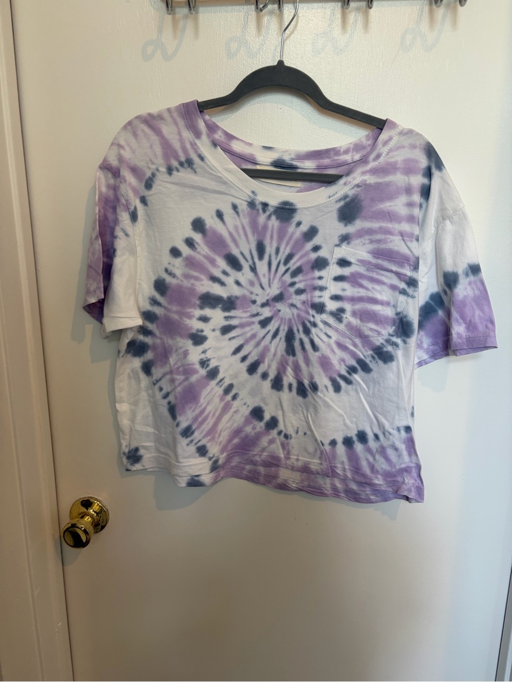 TWO Ocean Drive Purple and Gray Spiral Tie-Dye Cropped Tee